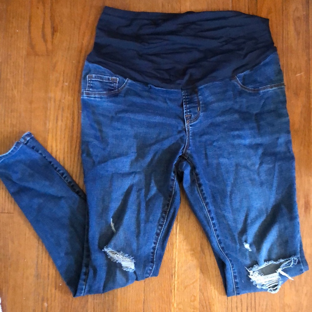 Old Navy rockstar full panel distressed jeans sz12